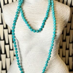 Elegant Turquoise Beaded Necklace